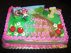 Reanna's Strawberry Shortcake cake